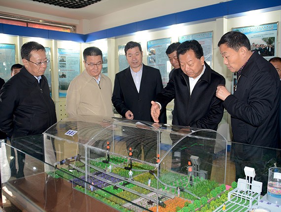 20161026191613888002