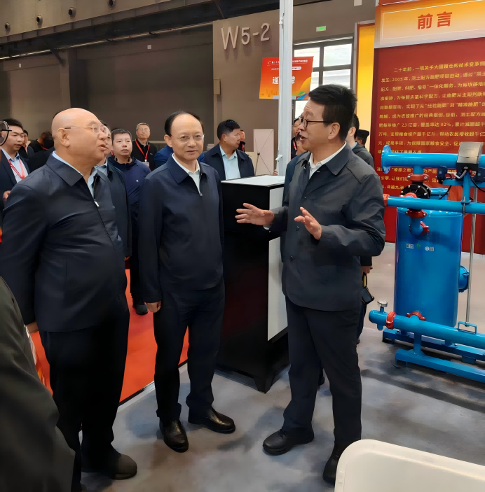 202509231758616983962915